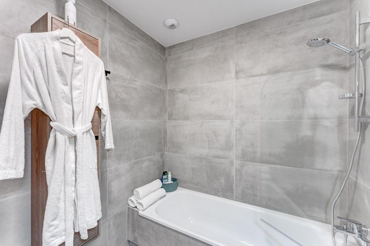 Modern New Apartment Las Terrazas De Costa Adeje. Heated Pool, Big Terrace And Private Parking ภายนอก รูปภาพ