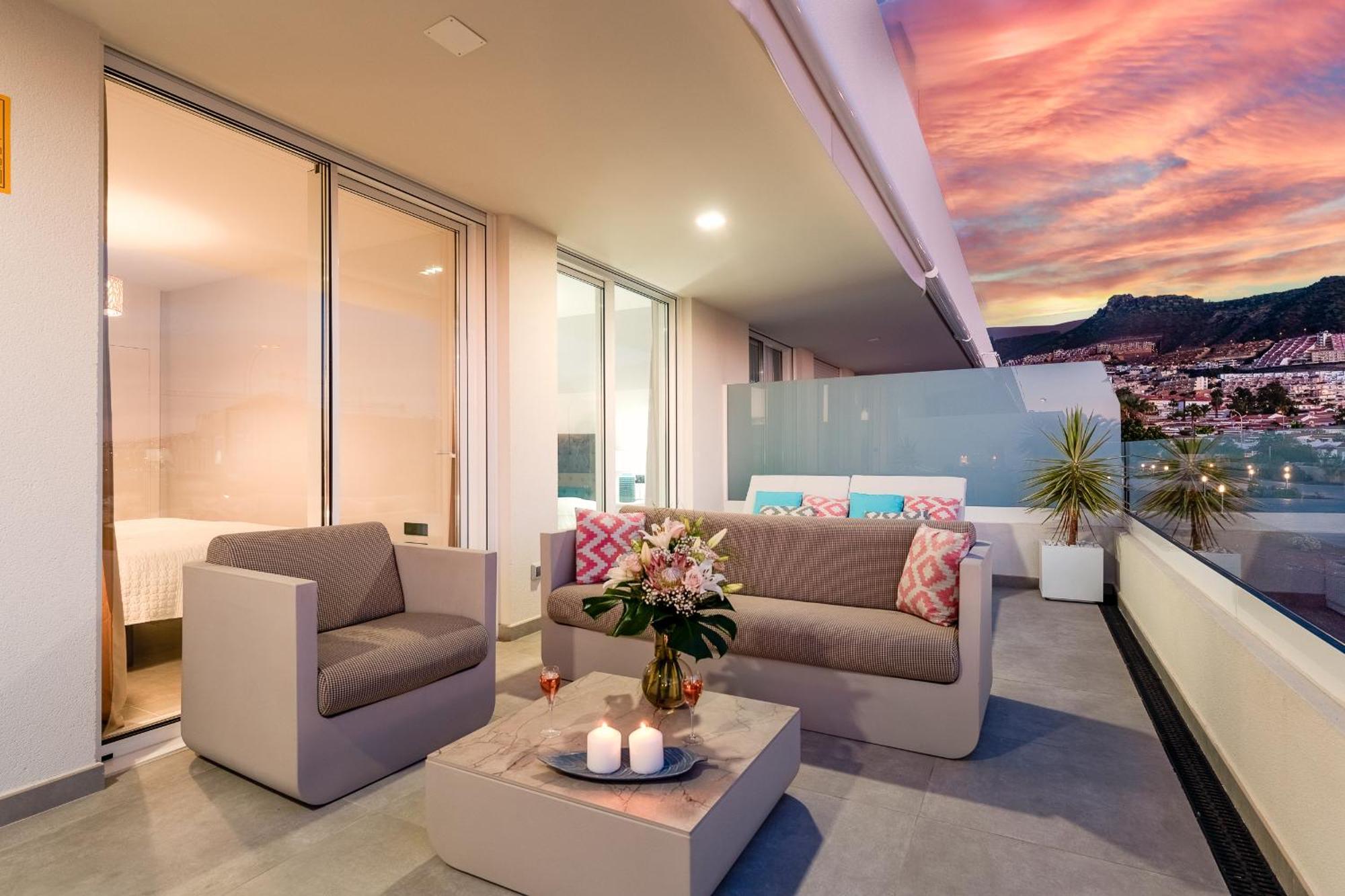 Modern New Apartment Las Terrazas De Costa Adeje. Heated Pool, Big Terrace And Private Parking ภายนอก รูปภาพ